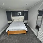 Shortwood Stay